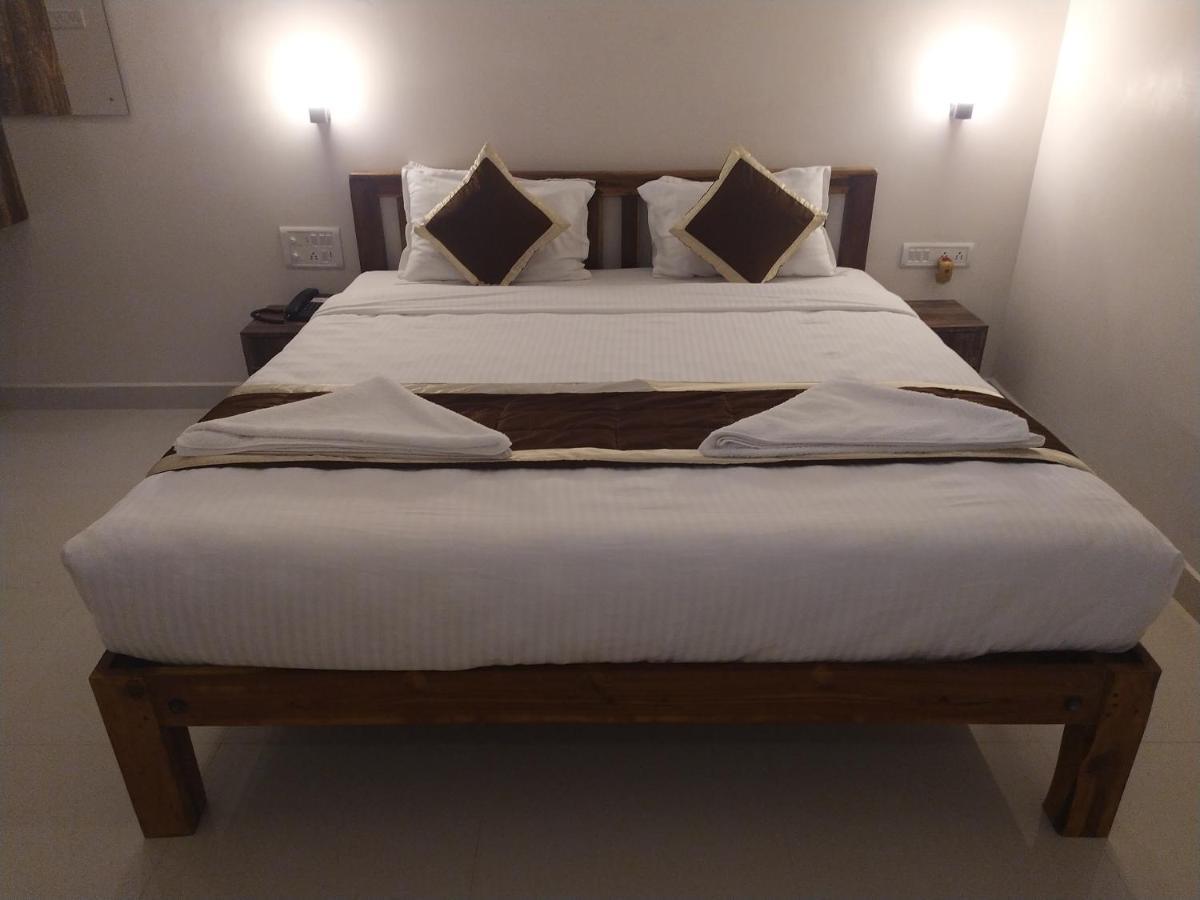 Hotel Rani And Rani Residency Pondicherry Exterior photo